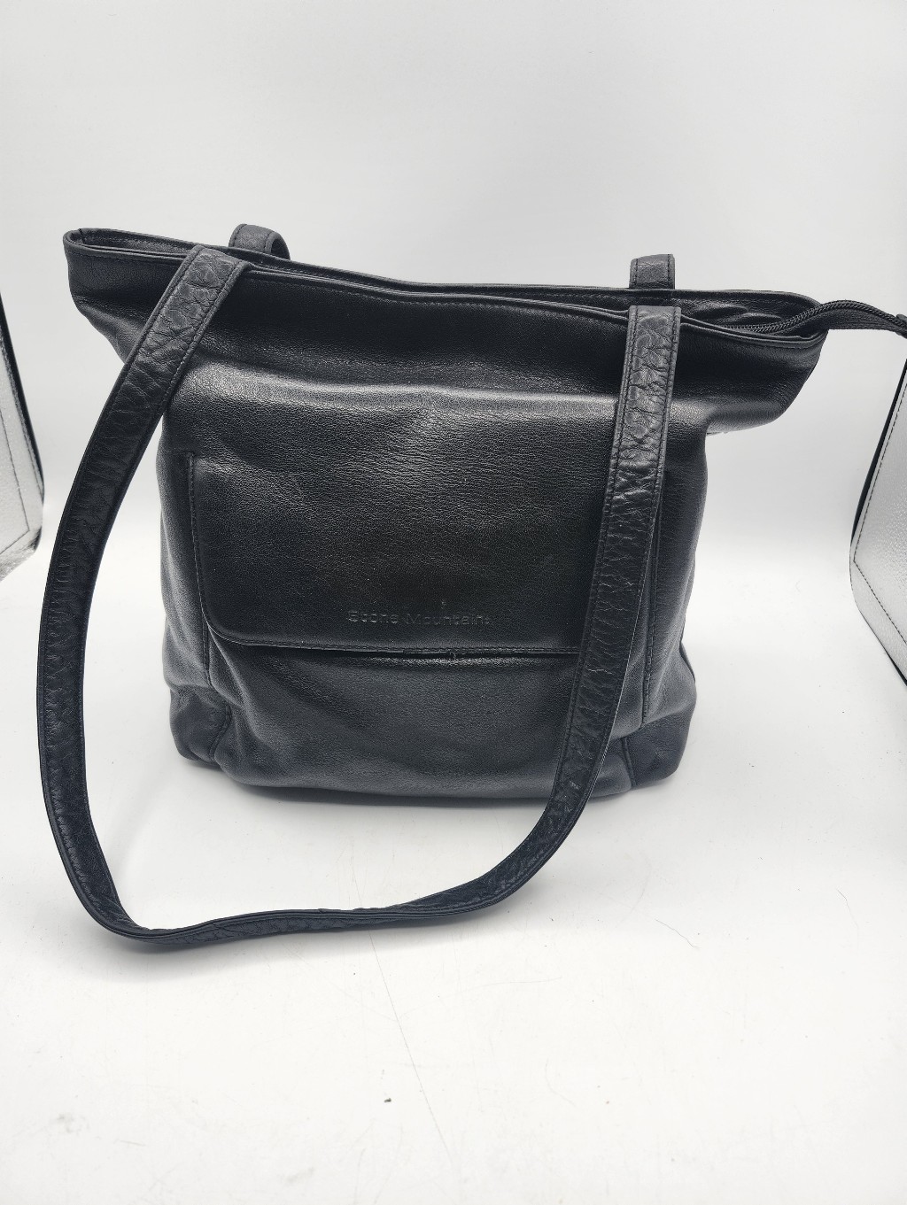 Stone Mountain Soft Leather Accessories Black Interior Zip Pouch
